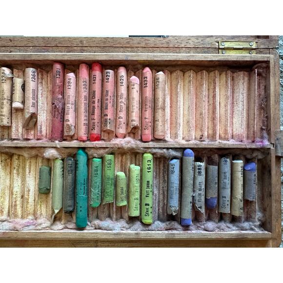 Vintage French Lefranc Artist Soft Pastels and Original Wood Box - Picture 6 of 11